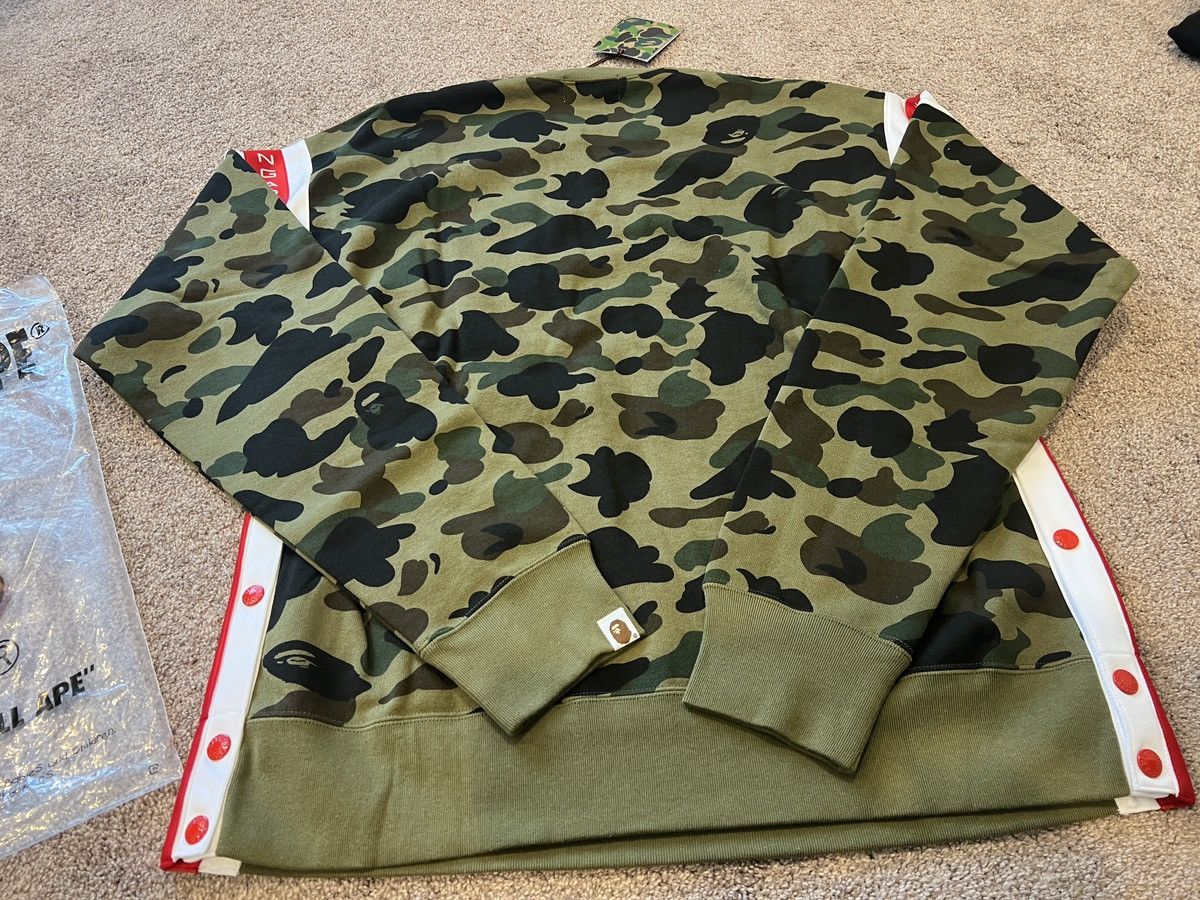 Bape 1st Camo Side Tape Crewneck Size US XL / EU 56 / 4 - 2 Thumbnail