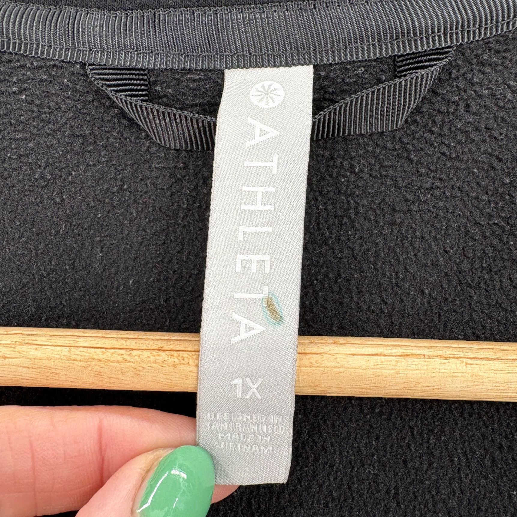 Athleta Athleta Hoodie Womens 1X Black Full Zip Hooded Fleece Stretch Gym Travel Size XL / US 12-14 / IT 48-50 - 4 Thumbnail