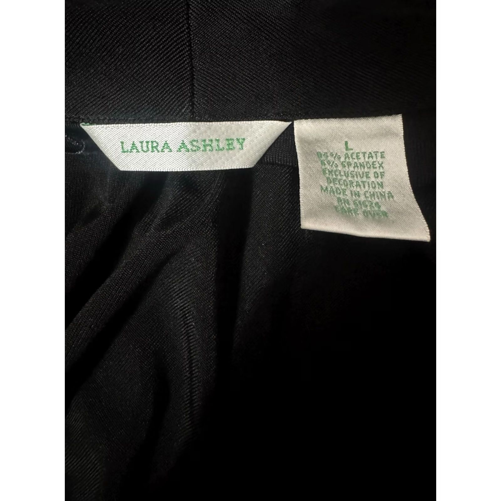 Laura Ashley VINTAGE Laura Ashley Petites Jacket Black Beaded Knit Slinky L Sleeve Button Women's Small/Petites, 0? Size L / US 10 / IT 46 - 6 Thumbnail