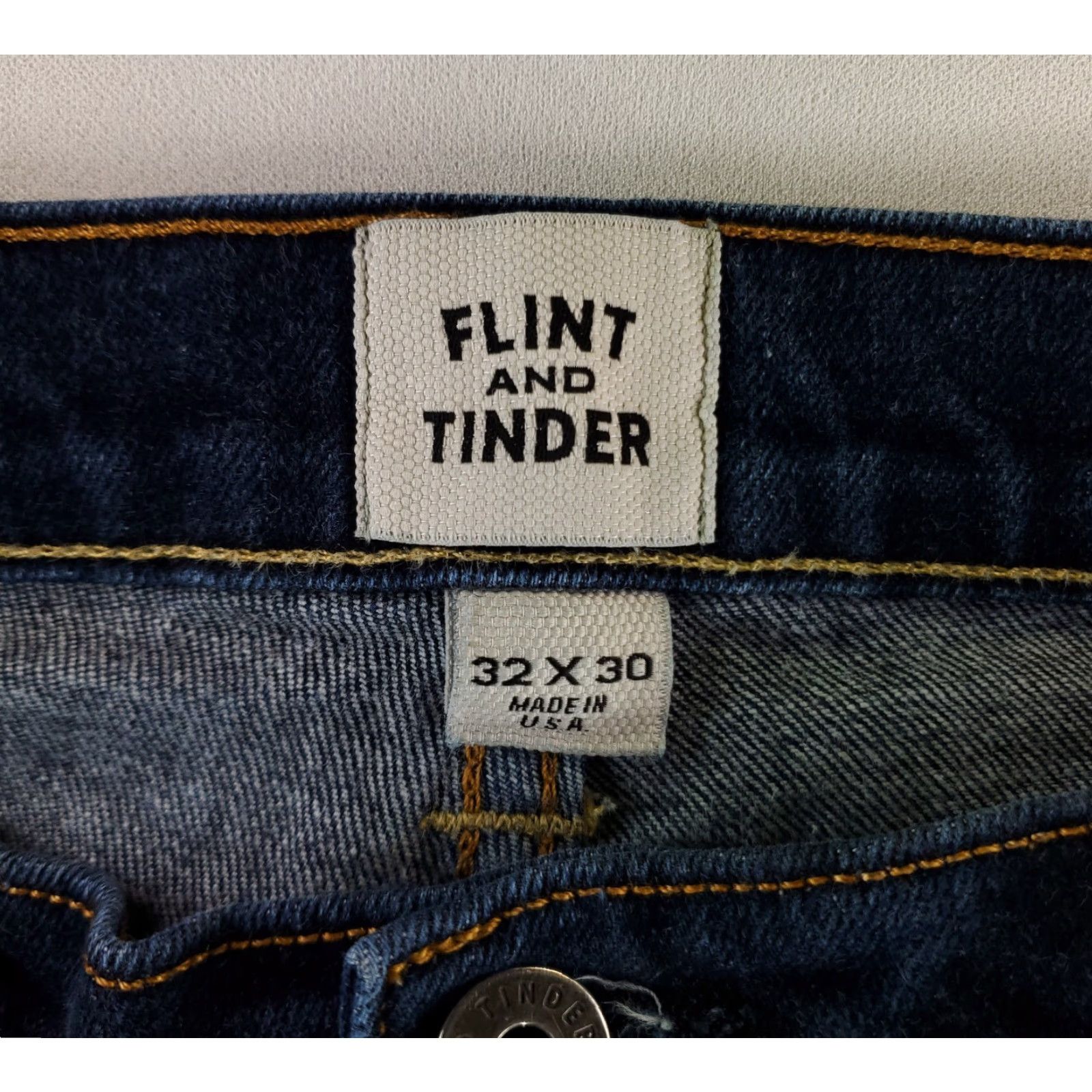 Vintage Flint & Tinder Jeans Blue Slim Fit Made USA Mens 33x29 Inseam 29 Blue Straight 90s? No, keep to data. Size US 33 - 2 Thumbnail