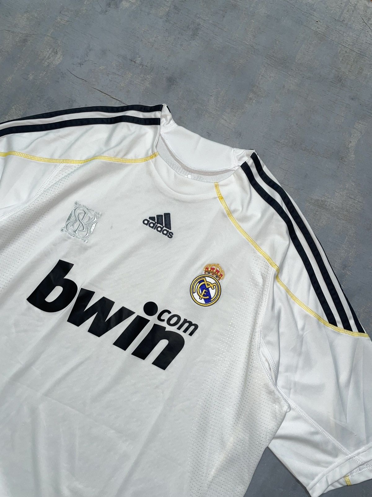 Other Real madrid 2009 Jersey Home Size US XL / EU 56 / 4 - 3 Thumbnail