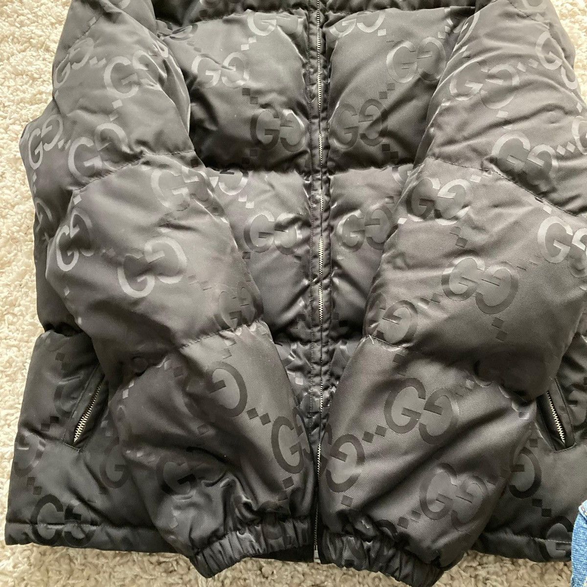 Gucci Gucci jumbo logo jacket goose down size 44 black GG Size US S / EU 44-46 / 1 - 14 Thumbnail