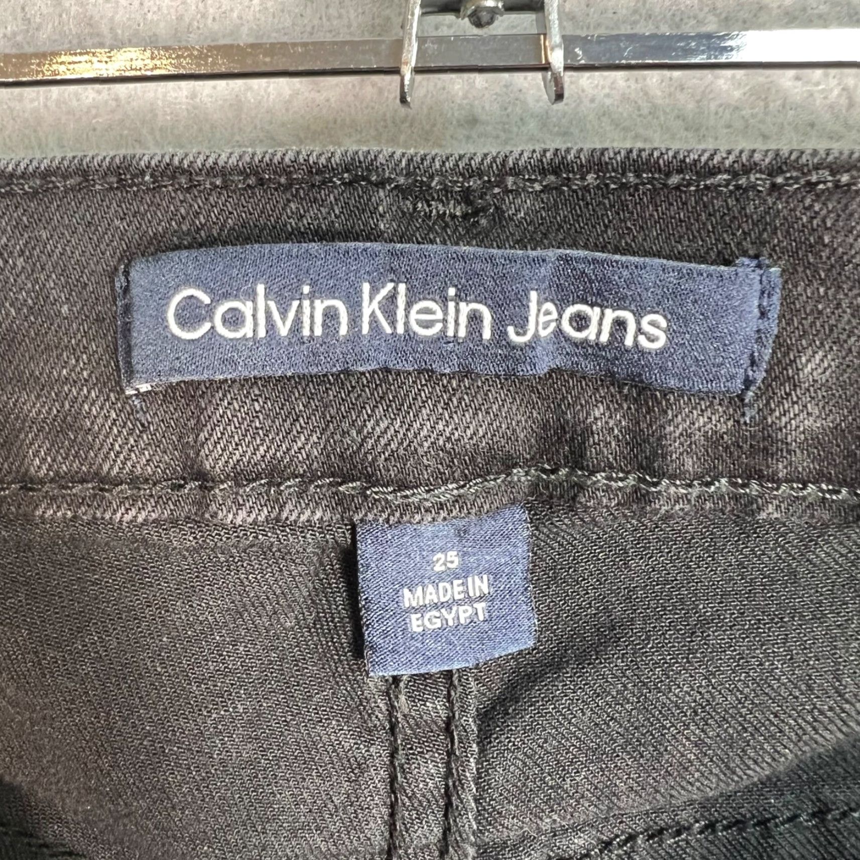 Calvin Klein Calvin Klein Jeans Slim Fit Womens Black Denim Size 25 Jeans Size 42" / US 20 - 3 Thumbnail