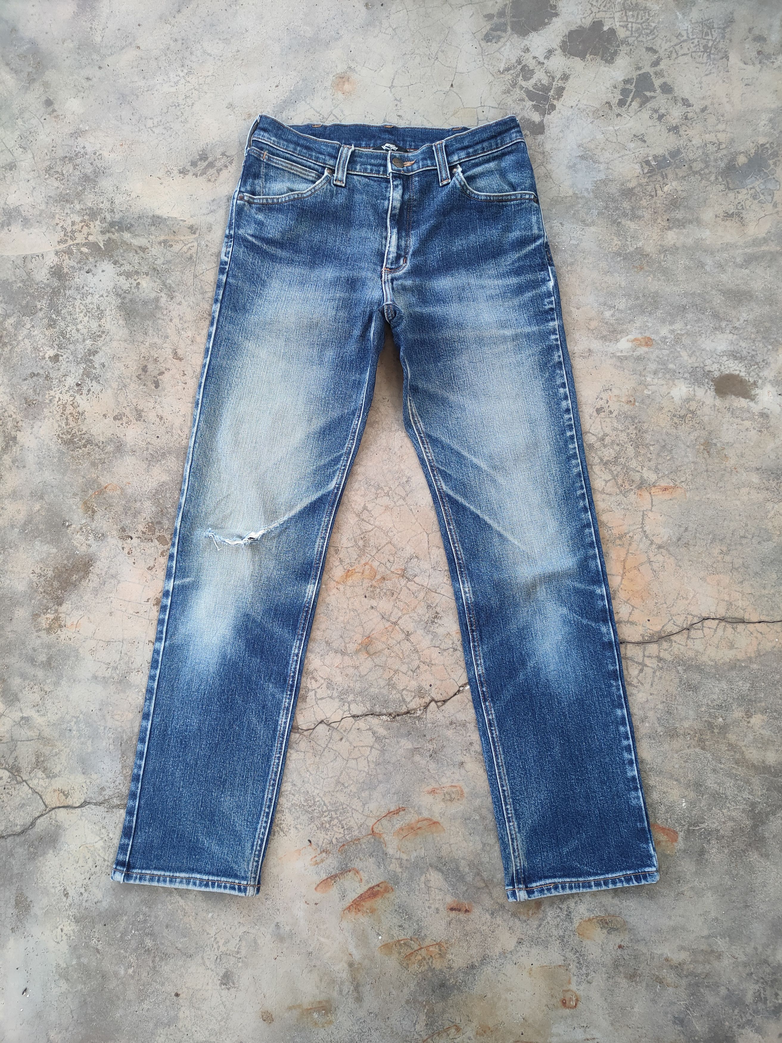 Jean W30 VINTAGE WRANGLER SLIM FIT RIPPED FADED JEANS PANTS Size US 30 / EU 46 - 1 Thumbnail