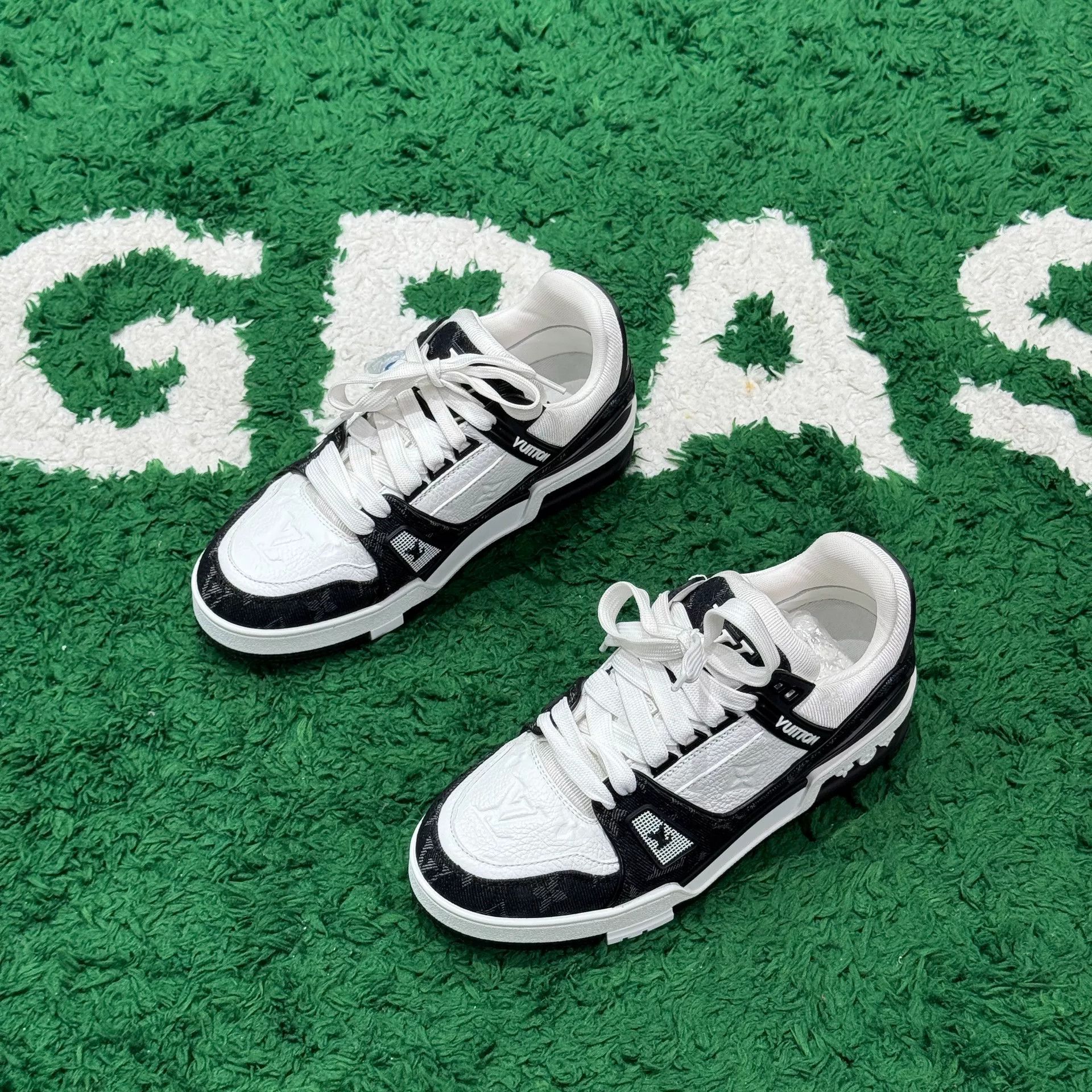 Louis Vuitton Louis Vuitton Training Denim Black Lowtop Sneakers Women Size US 7 / IT 37 - 1 Thumbnail