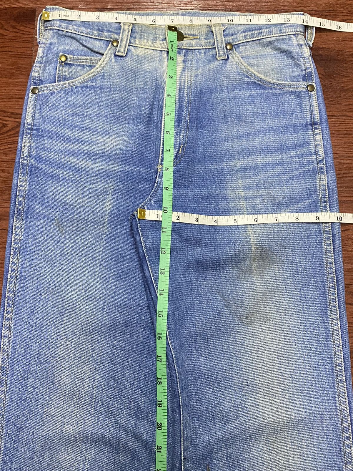 Vintage Wrangler Japan Greensboro N.C Blue Wash Jeans Size US 28 / EU 44 - 12 Thumbnail