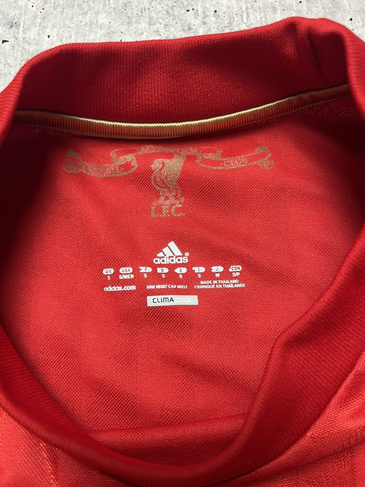 Adidas LIVERPOOL 2010 2012 HOME SHIRT JERSEY ADIDAS P96763 sz S MEN Size US S / EU 44-46 / 1 - 19 Thumbnail
