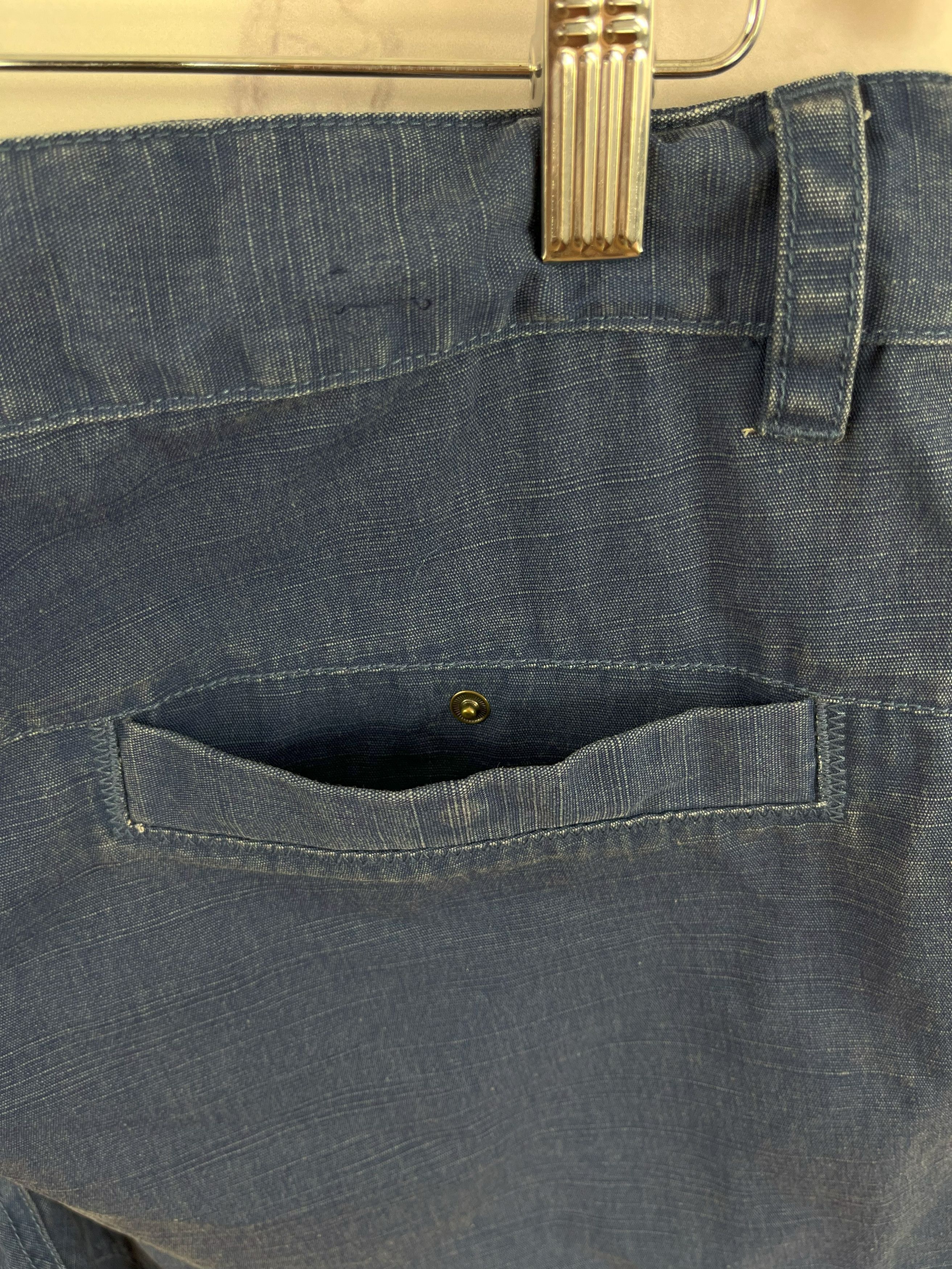 Nike Vintage Nike Denim Shorts Emboidered Logo Size L Size US 36 / EU 52 - 16 Thumbnail