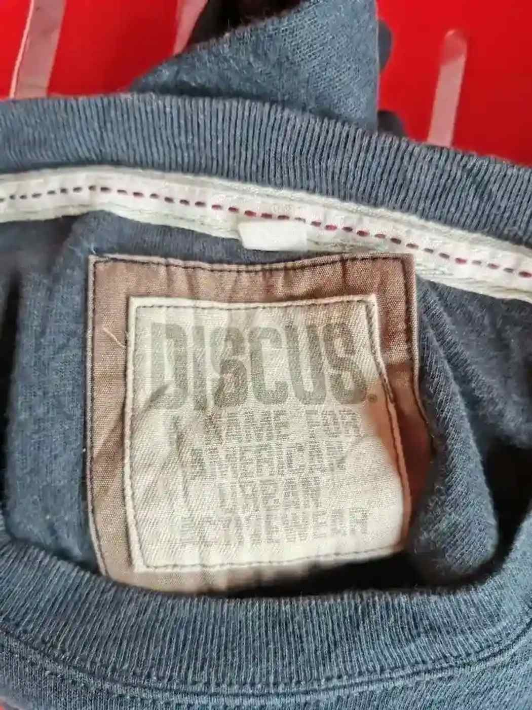 Vintage Vintage Discus Dallas N.Y.C Sweatshirt Size US L / EU 52-54 / 3 - 4 Thumbnail