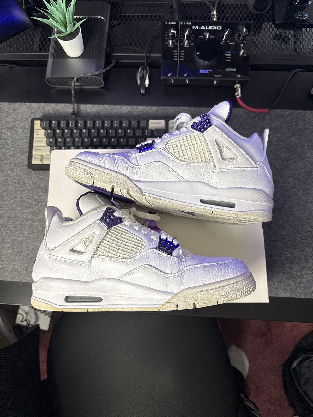 Jordan Brand Jordan 4 Metallic Purple Size US 11 / EU 44 - 5 Thumbnail