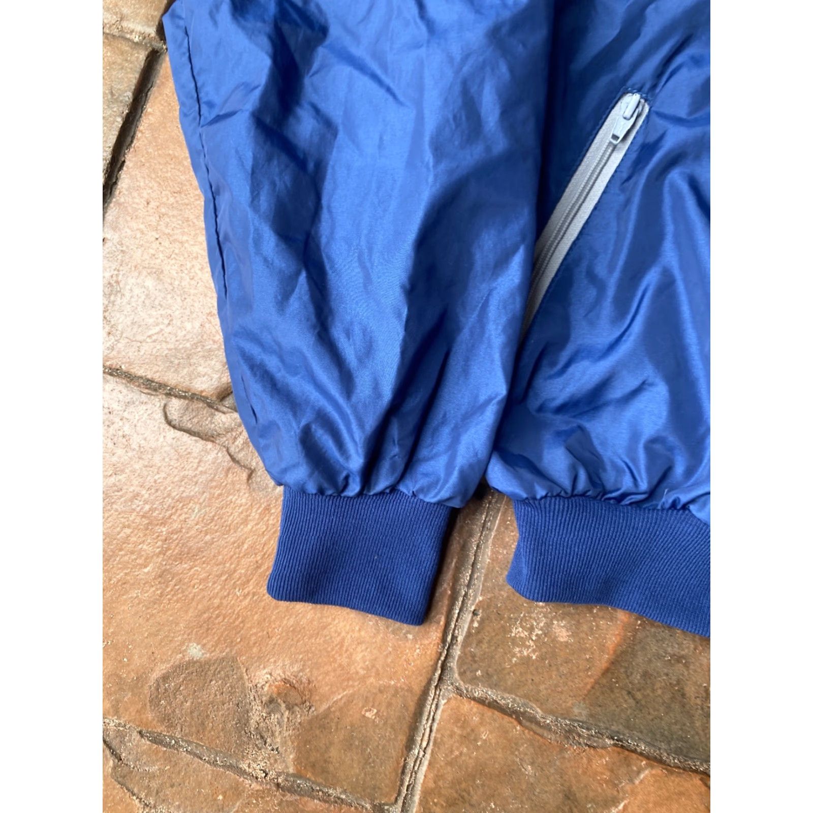 Nike VINTAGE Nike Running Windbreaker Full Zip Hooded Jacket Medium Blue 80s Mens Jacket Size US M / EU 48-50 / 2 - 6 Thumbnail