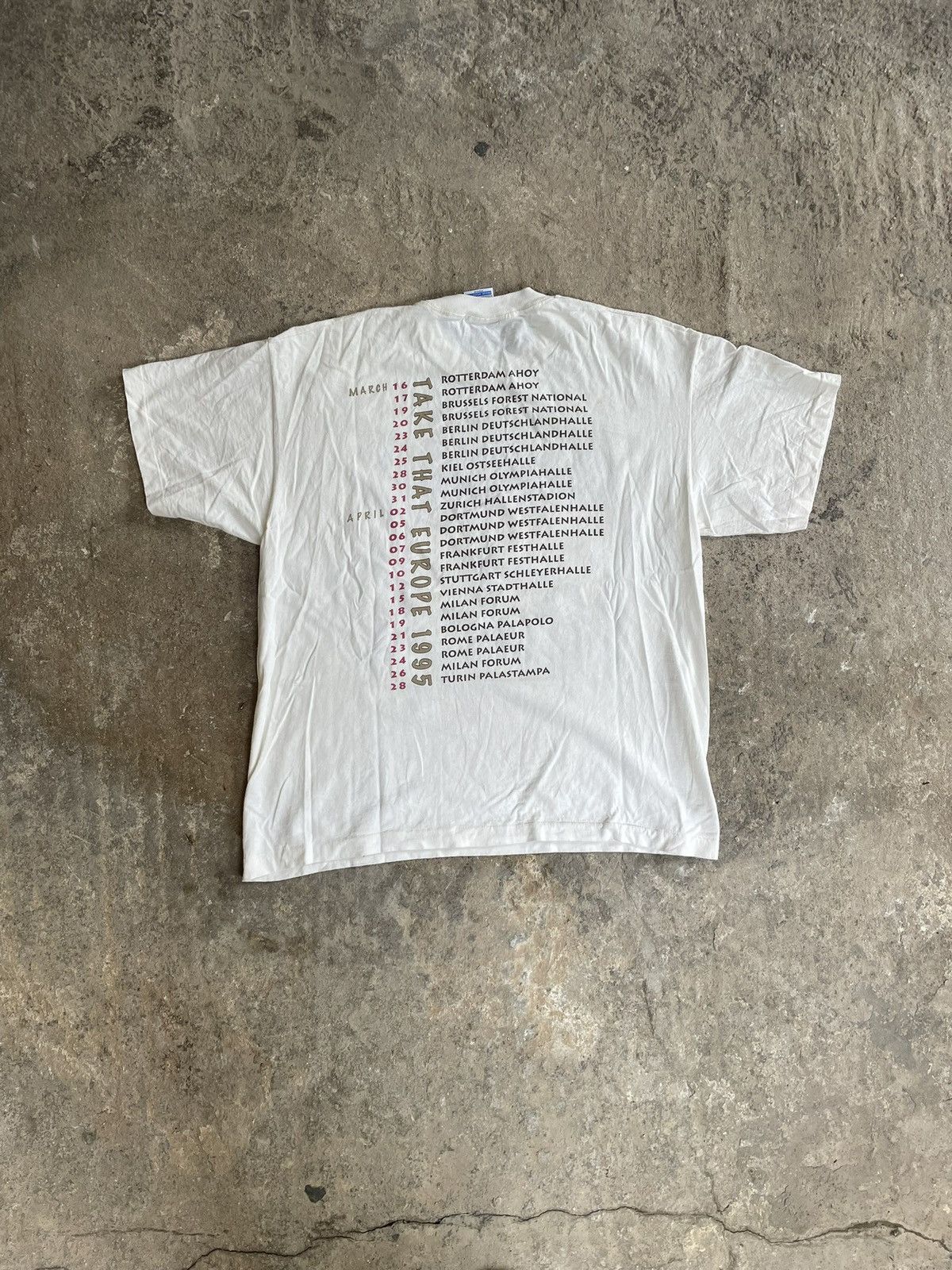 Band Tees Take That Europe Tour 1995 band tee Size US XL / EU 56 / 4 - 8 Thumbnail