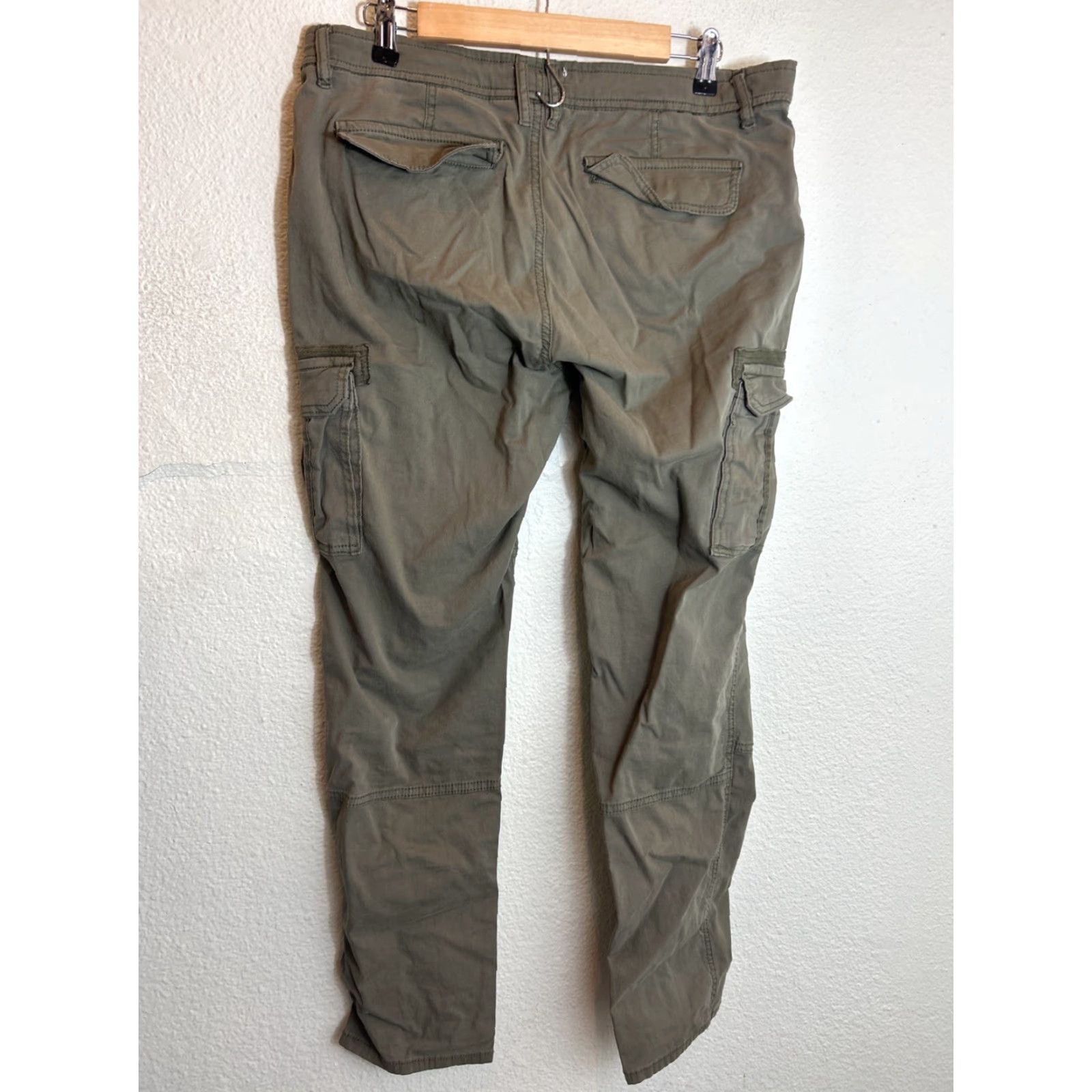 Vintage Sun Stone Ouigi Theodore Green Utility Cargo Pant Men’s Pants Sz 33 Rear Pocket Cargo Pants Green Olive 33 Inseam Mens Size US 33 - 7 Thumbnail