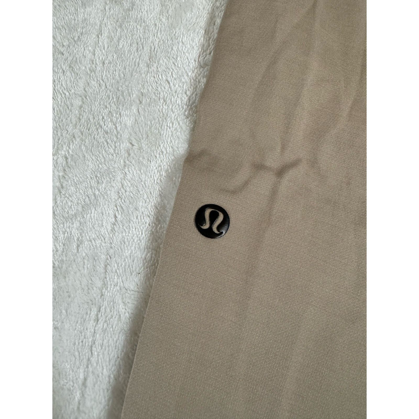 Lululemon Lululemon Men's Khaki Jogger Hiking Casual Pants Size 32 Size US 32 / EU 48 - 4 Thumbnail