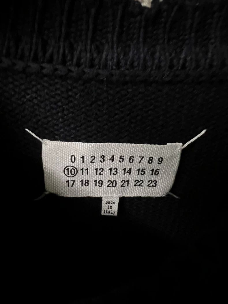Maison Margiela Maison Margiela Maison Margiela Men's Destroyed Crewneck S Size US M / EU 48-50 / 2 - 6 Thumbnail