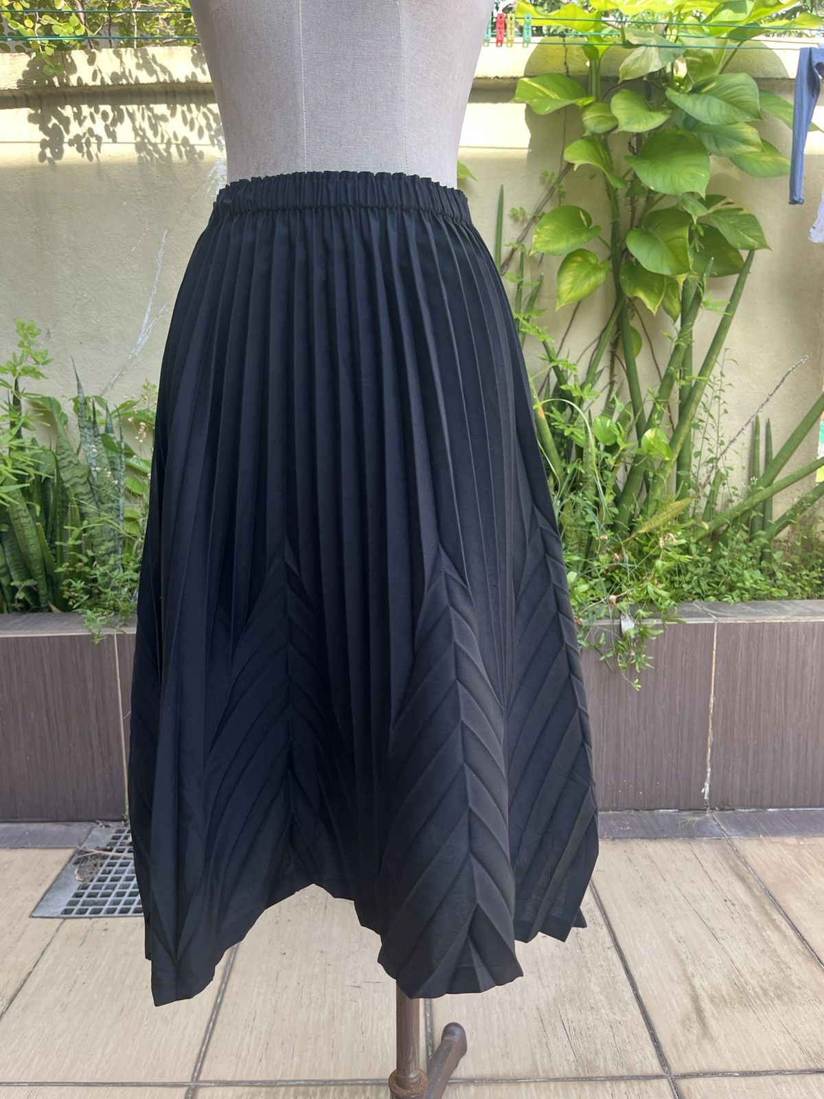 Issey Miyake Ss08 black skirt Size 30" / US 8 / IT 44 - 8 Thumbnail