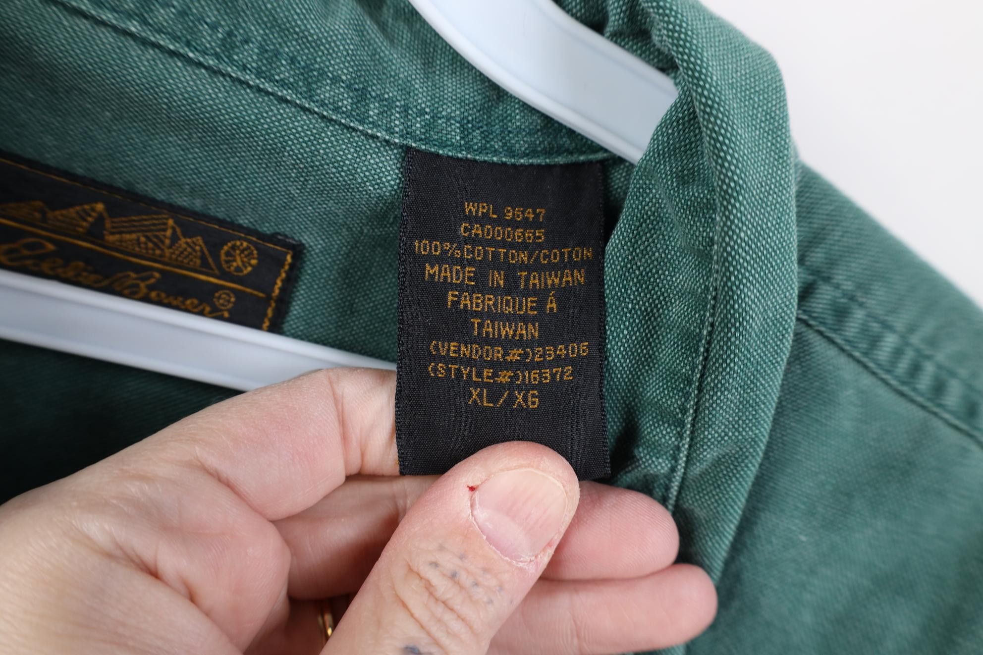 Eddie Bauer Vintage 90s Eddie Bauer Collared Button Down Shirt Green Size US XL / EU 56 / 4 - 9 Thumbnail
