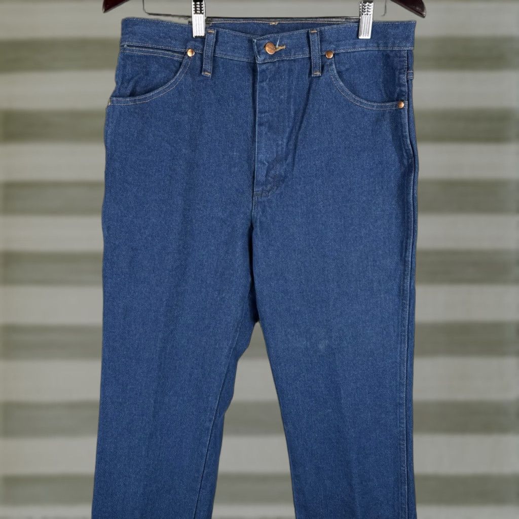 Wrangler Wrangler Cowboy Cut 936 Slim Fit Jeans 32x38 Medium Wash Blue Denim 100% Cotton Mens Regular Y2K Cowboy Cut Slim Fit Straight Jeans Size US 32 / EU 48 - 1 Thumbnail
