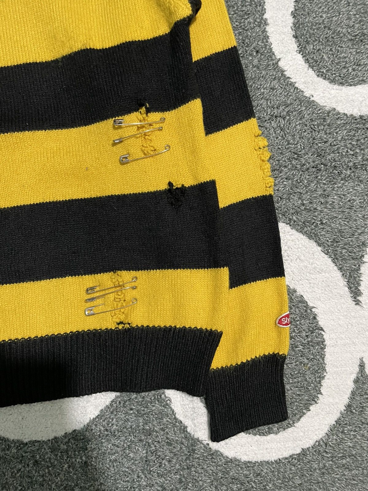 Japanese Brand SLYDE DISTRESSED STRIPED PUNK STYLE KNITWEAR Size US M / EU 48-50 / 2 - 5 Thumbnail