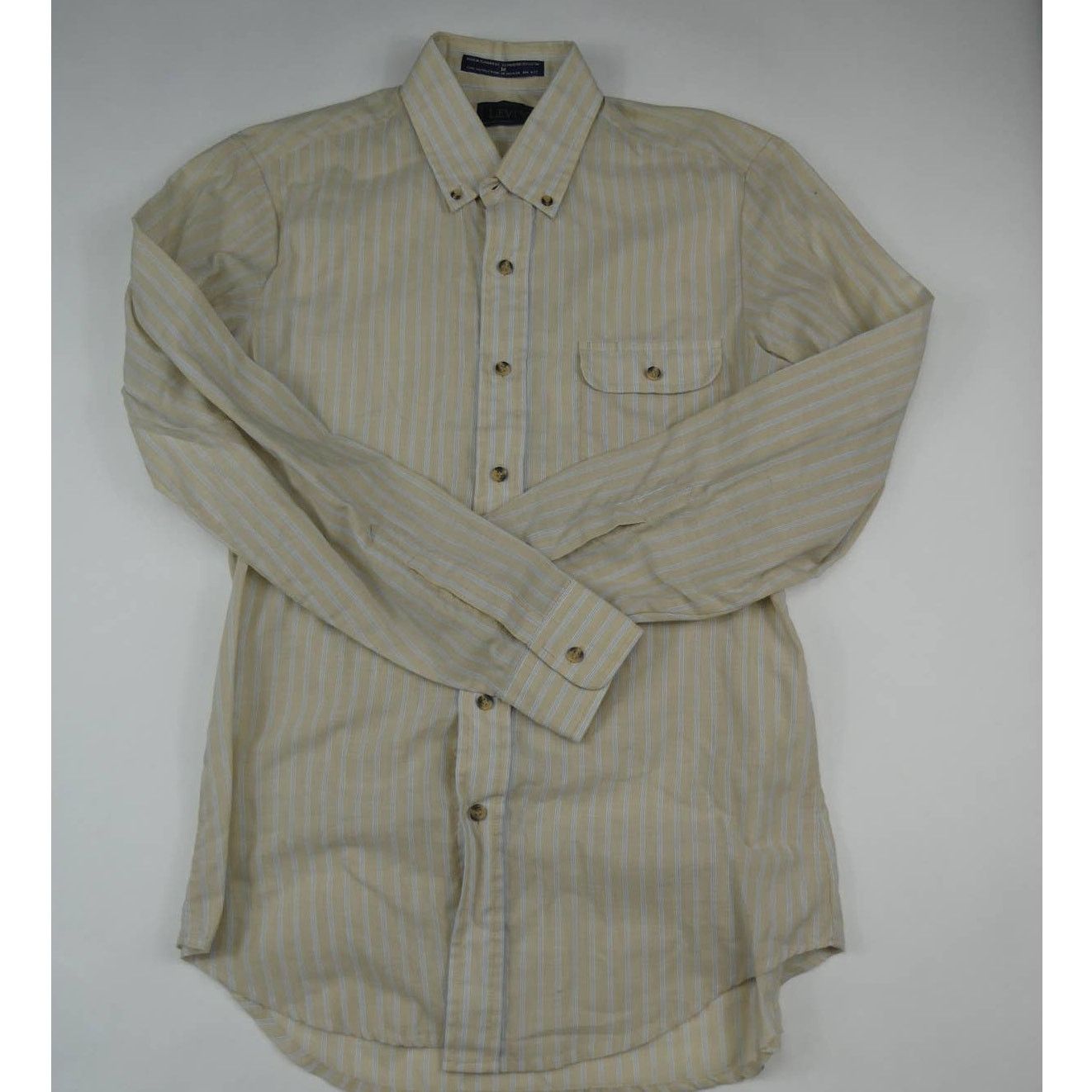 Levi's vintage Levi's men's tailored light weight shirt, medium Size US M / EU 48-50 / 2 - 1 Thumbnail