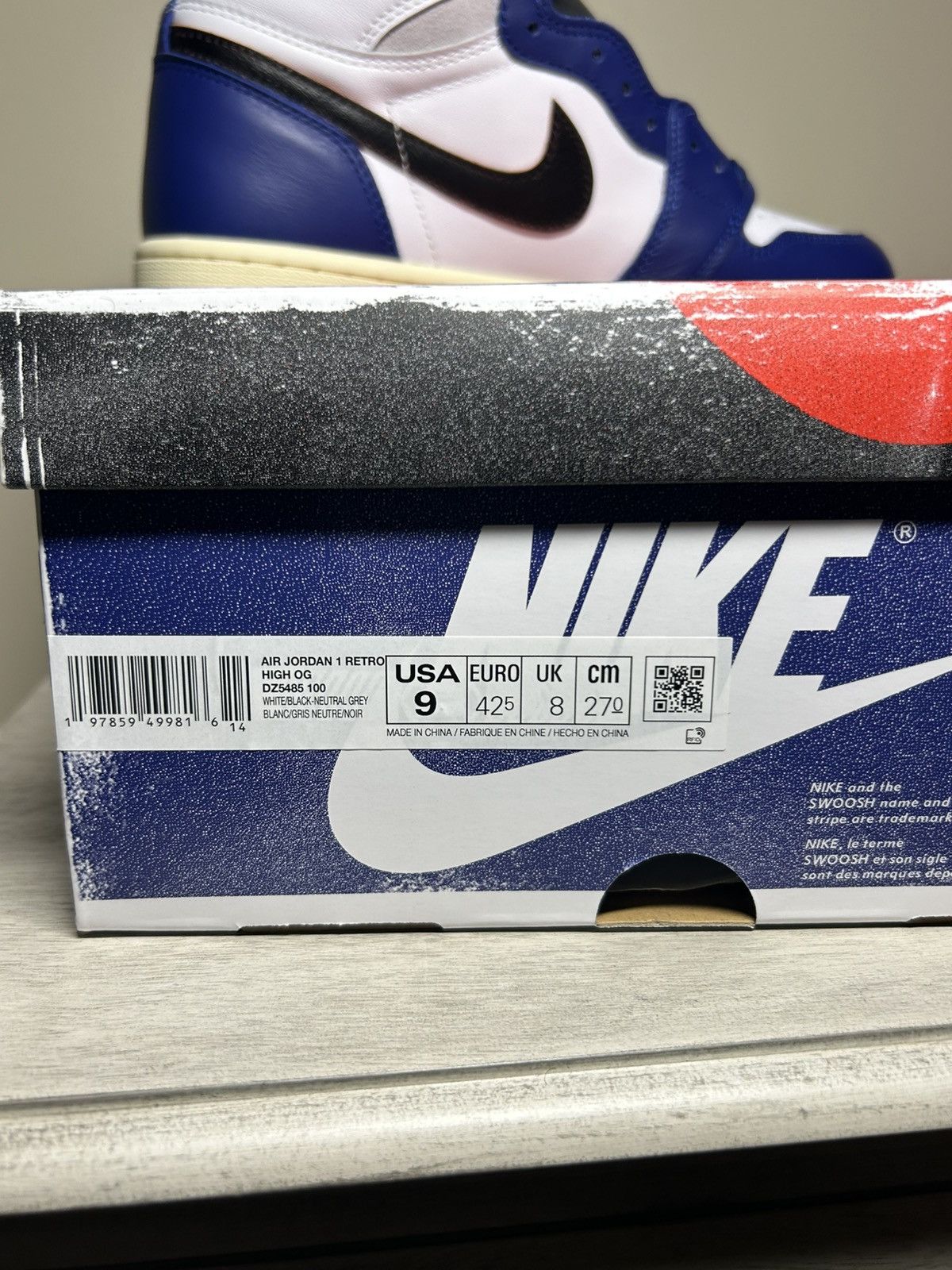 Jordan Brand Air Jordan 1 High OG Rare Air Size US 9 / EU 42 - 7 Thumbnail