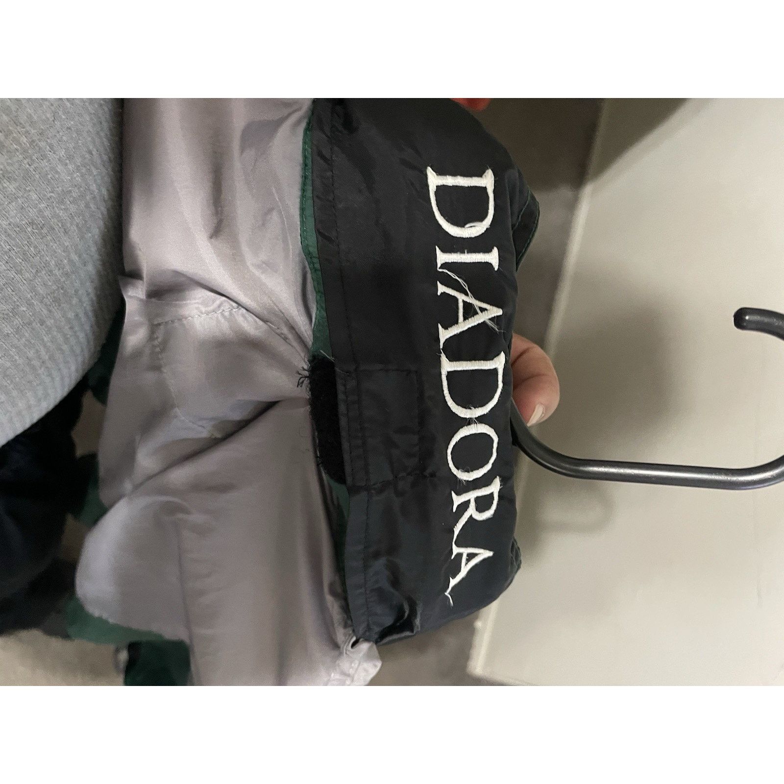 Diadora Size L-Vintage 90's Diadora Jacket with hood Men Green Nylon Size US L / EU 52-54 / 3 - 3 Thumbnail