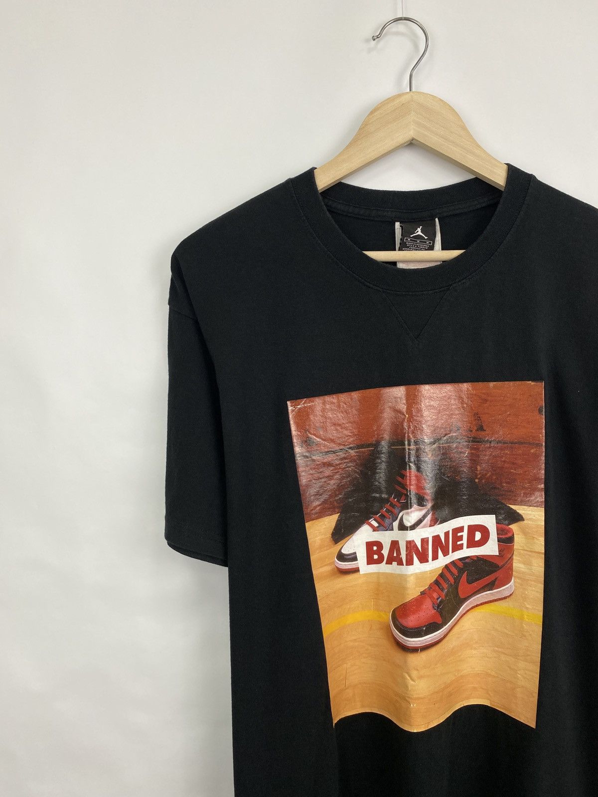 Jordan Brand × Nike × Vintage 🇺🇸 Vintage 90s Jordan Banned T-Shirt Rare Retro USA Hype Y2K Size US L / EU 52-54 / 3 - 2 Thumbnail