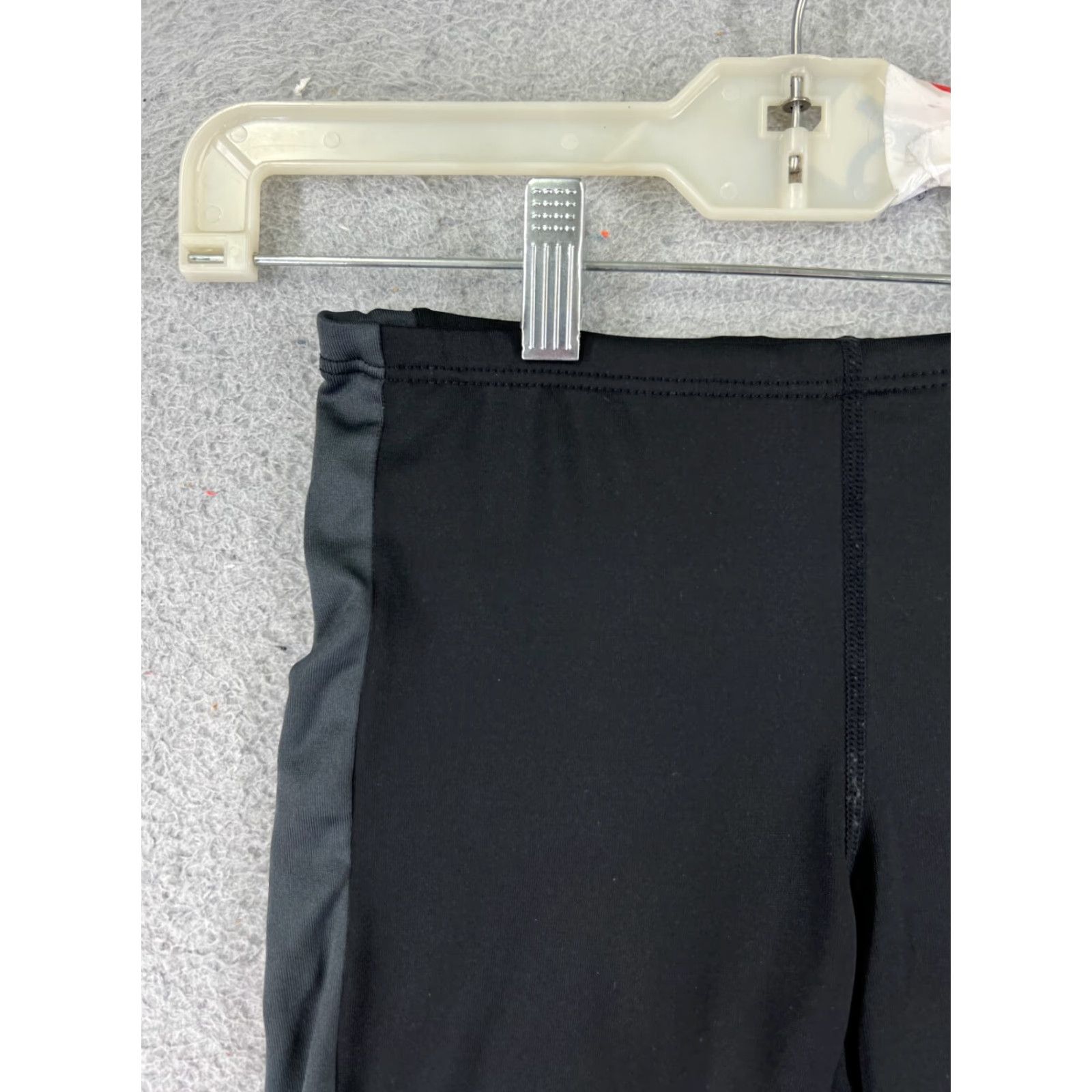 Vintage TYR Compression Shorts Men 29 Black Polyester Spandex Athletic Sports Slim Fit Waist 29 Inseam 9 in Size US 29 - 4 Thumbnail