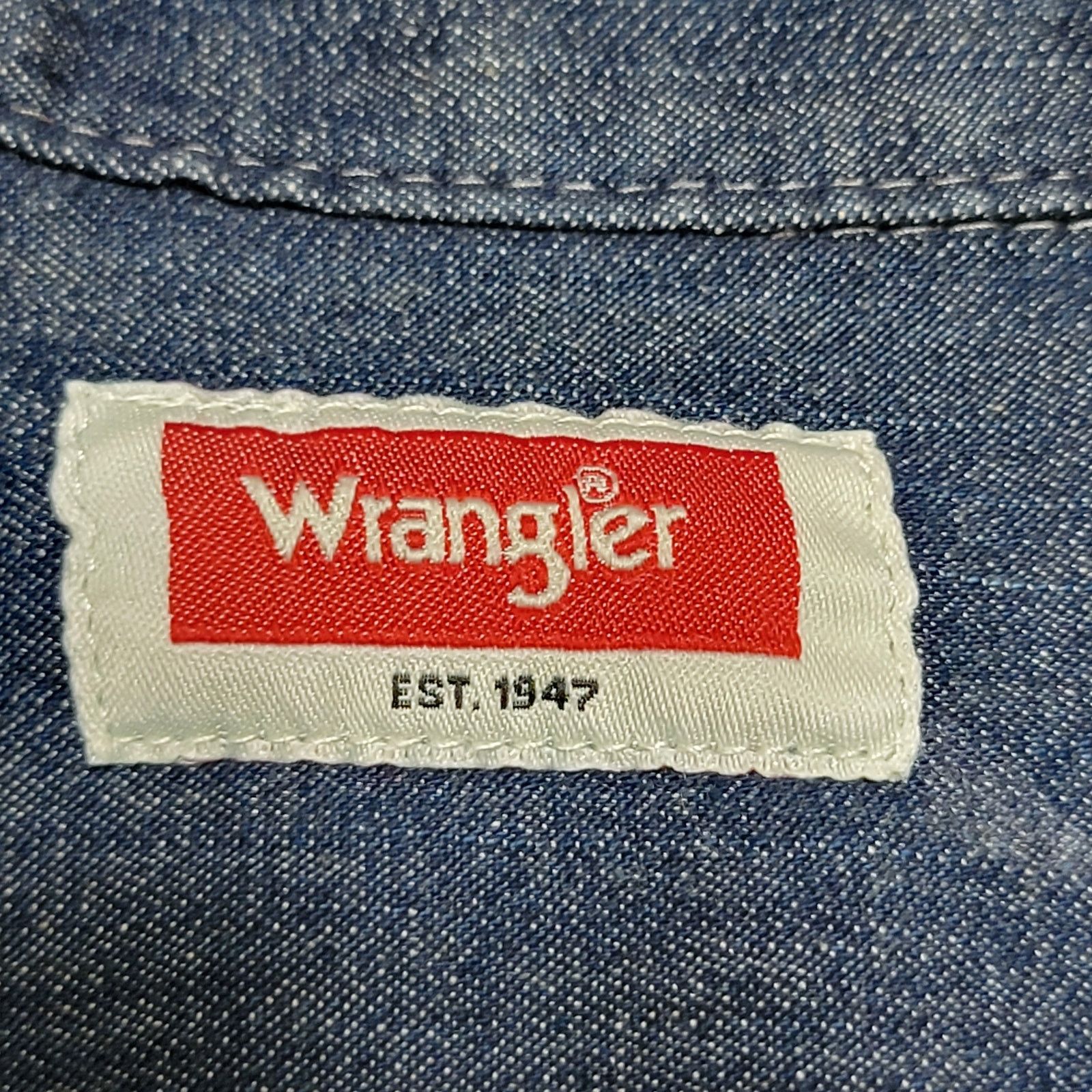 Wrangler Wrangler Blue Denim LS Pearl Snap Western Shirt -Size Medium Size US M / EU 48-50 / 2 - 5 Thumbnail