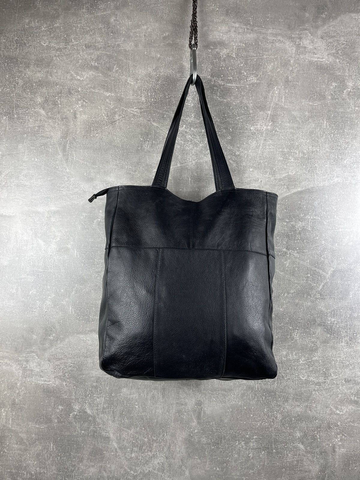 Genuine Leather Contemporary Avant-Garde Italian Black Leather Tote Bag Size ONE SIZE - 6 Thumbnail