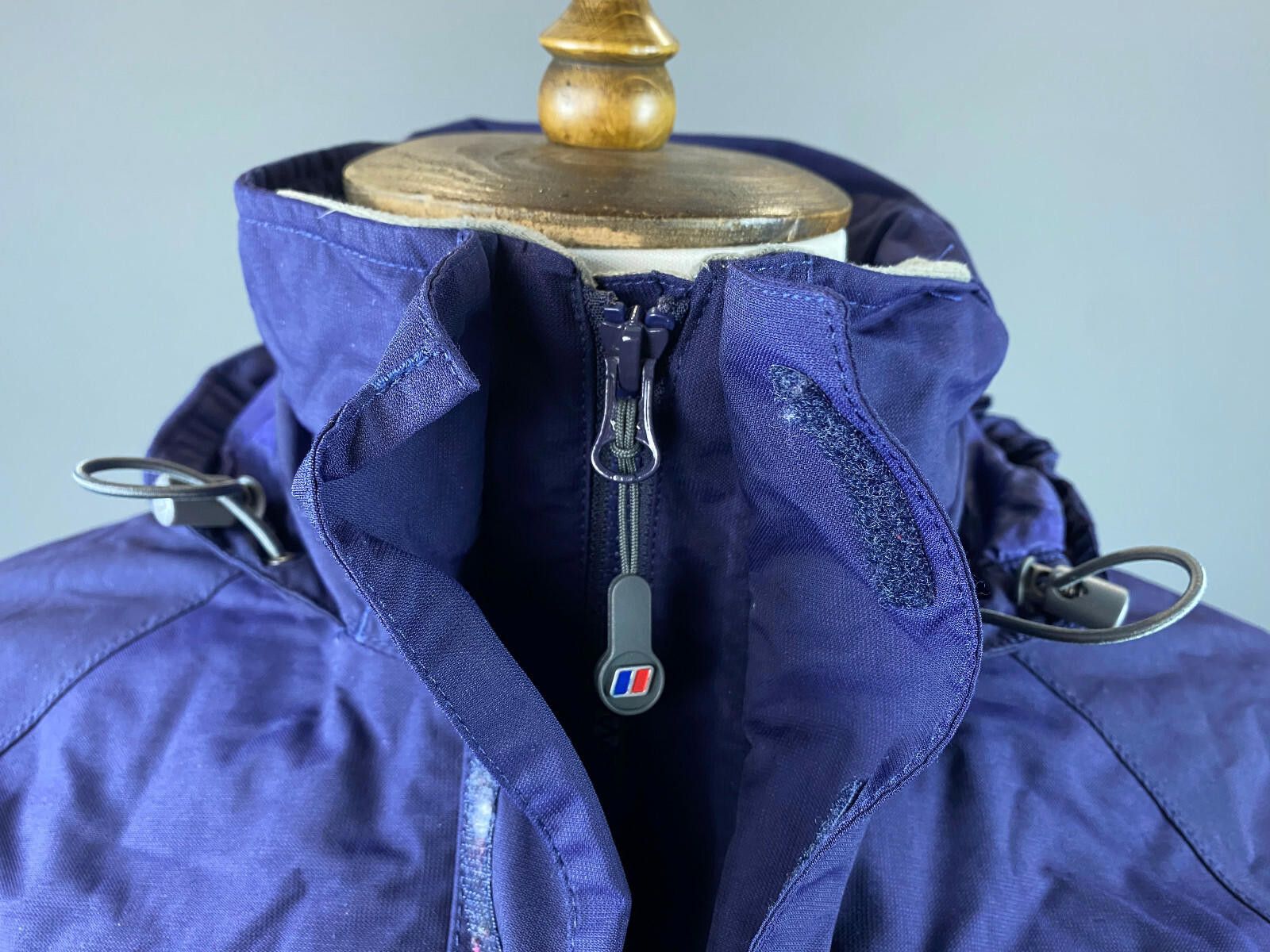 Berghaus Berghaus Navy Blue Full Zip Nylon Windbreaker Jacket Size S Size US S / EU 44-46 / 1 - 3 Thumbnail