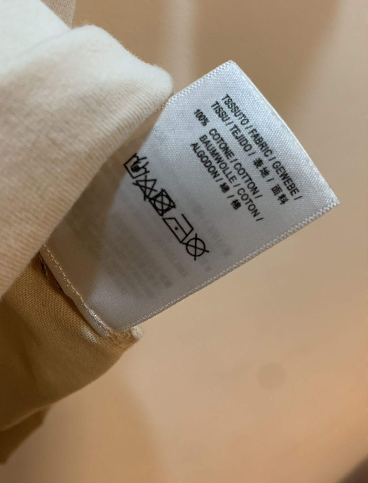 Balenciaga Balenciaga Badge Logo Tee Beige Size US M / EU 48-50 / 2 - 6 Thumbnail