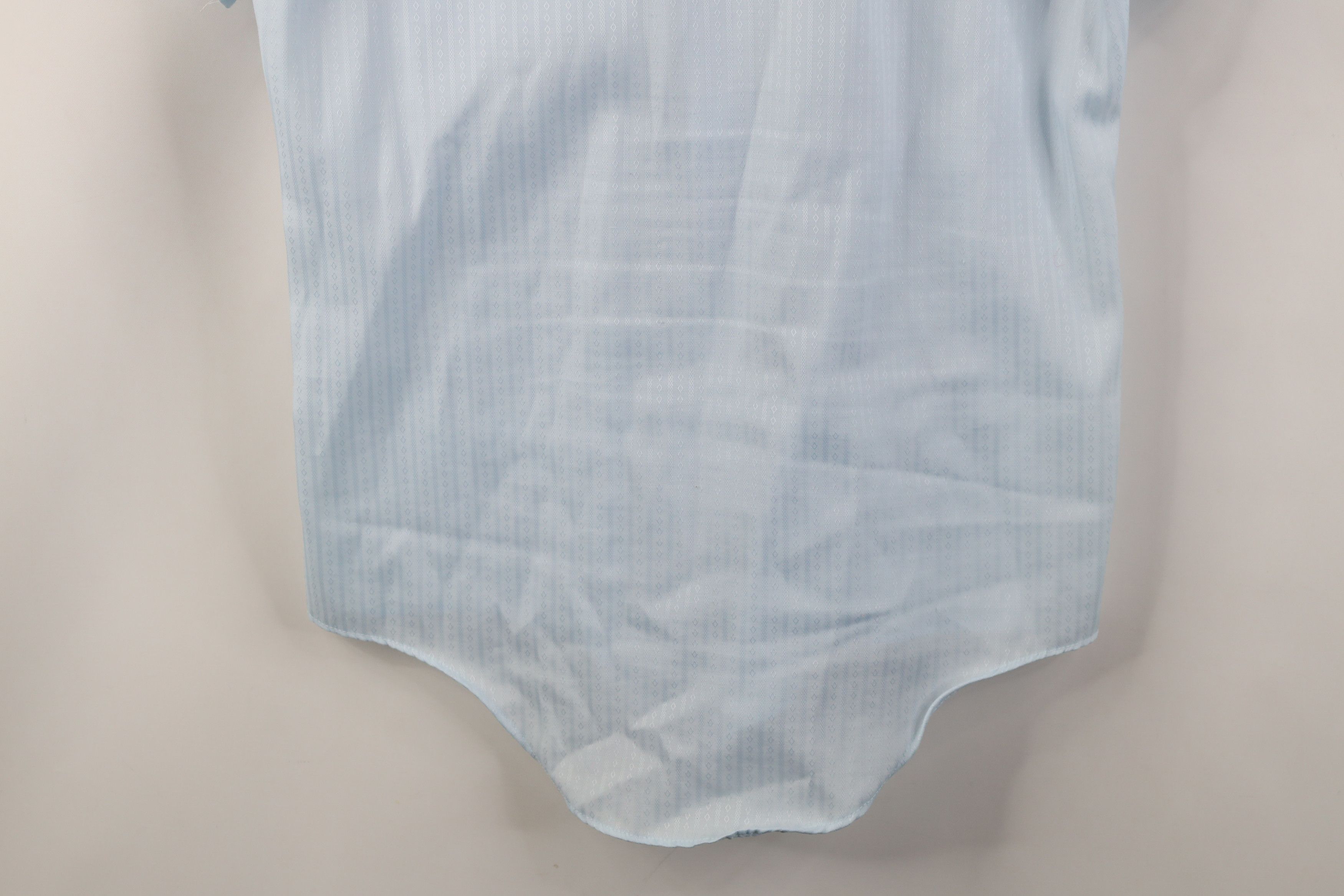 Vintage Vintage 70s Streetwear Knit Short Sleeve Button Shirt USA Size US S / EU 44-46 / 1 - 12 Thumbnail