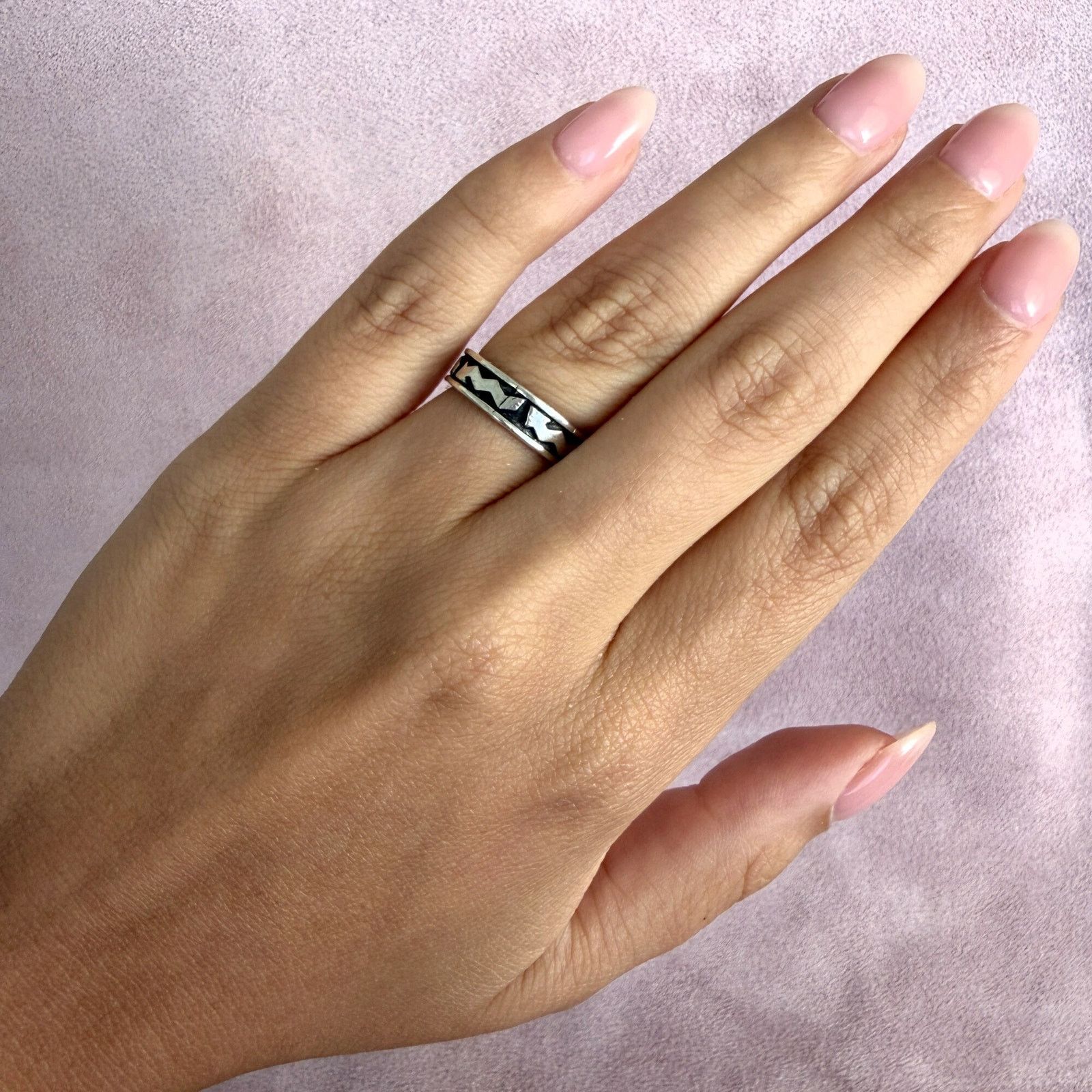 Sterling Silver sterling silver vintage wavy arrow band ring size 6 Size ONE SIZE - 2 Thumbnail