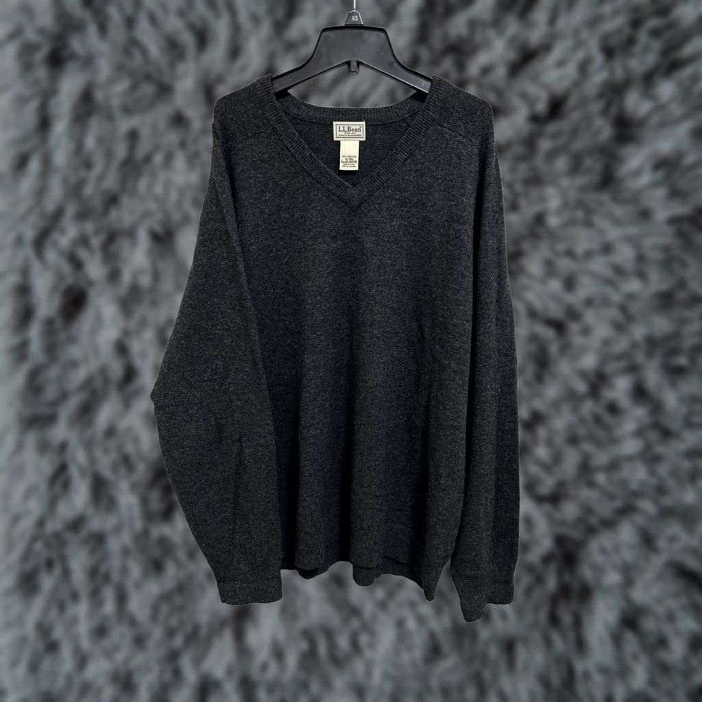 Vintage VINTAGE LL Bean Sweater Mens XL Gray 100% Lambs Wool V-Neck Long Sleeve Pullover Classic Preppy Warm Wool 264789 Mens Size US XL / EU 56 / 4 - 1 Thumbnail