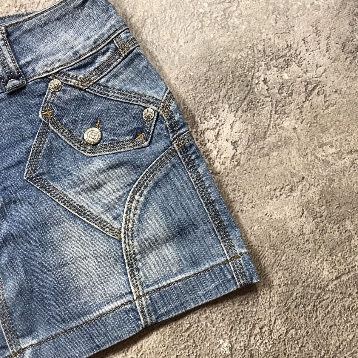 Vintage Vintage Y2K Distressed Mini Skirt Streetwear Japanese Denim Size 27" / US 4 / IT 40 - 3 Thumbnail