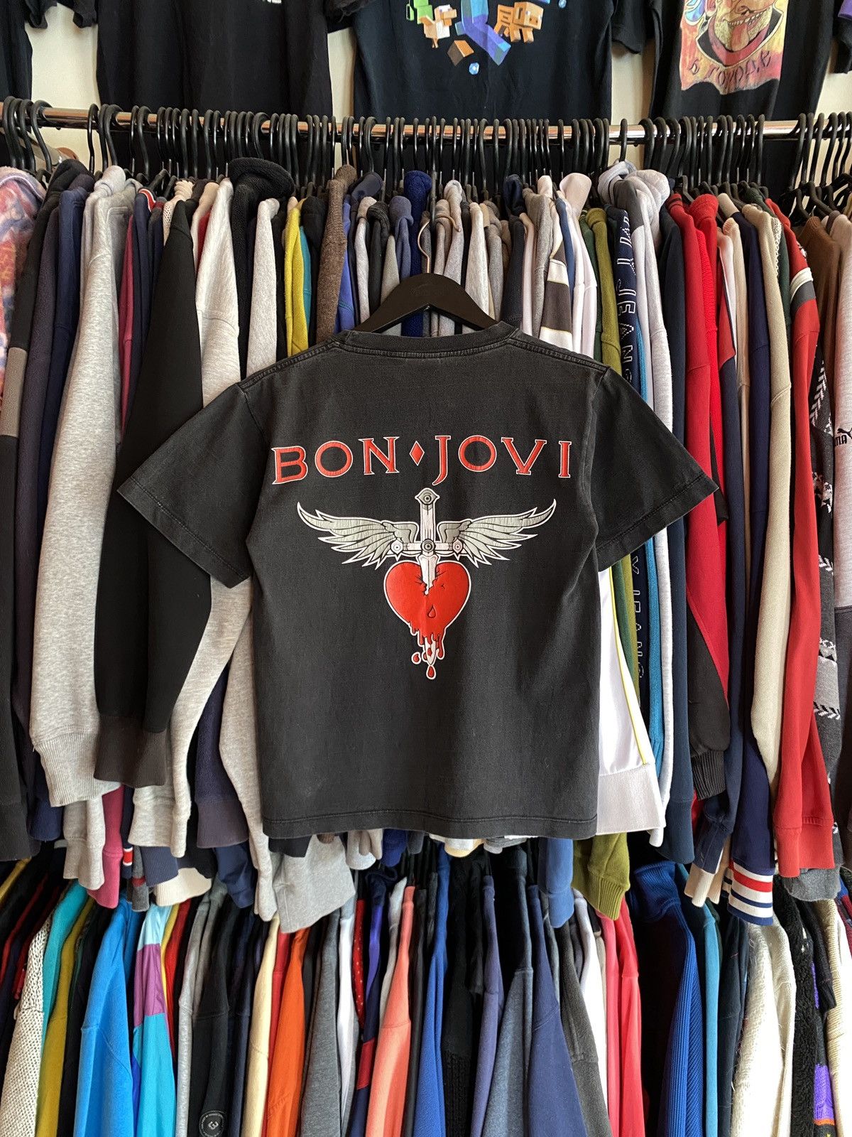 Band Tees VINTAGE BON JOVI BACK PRINT T-SHIRT FADED 90s style Size US S / EU 44-46 / 1 - 3 Thumbnail