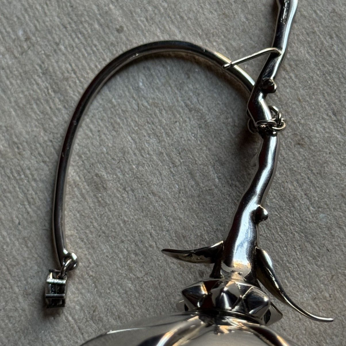 Alexander McQueen Alexander McQueen oversized silver rose ear cuff Size ONE SIZE - 4 Thumbnail