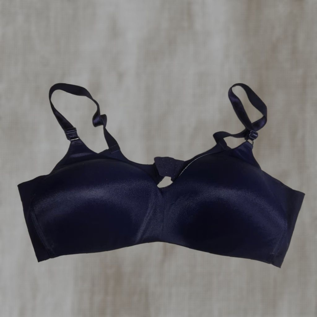 Vintage Warner's Wireless T-Shirt Bra 40B Black Satin Padded Cups Back Smoothing Womens