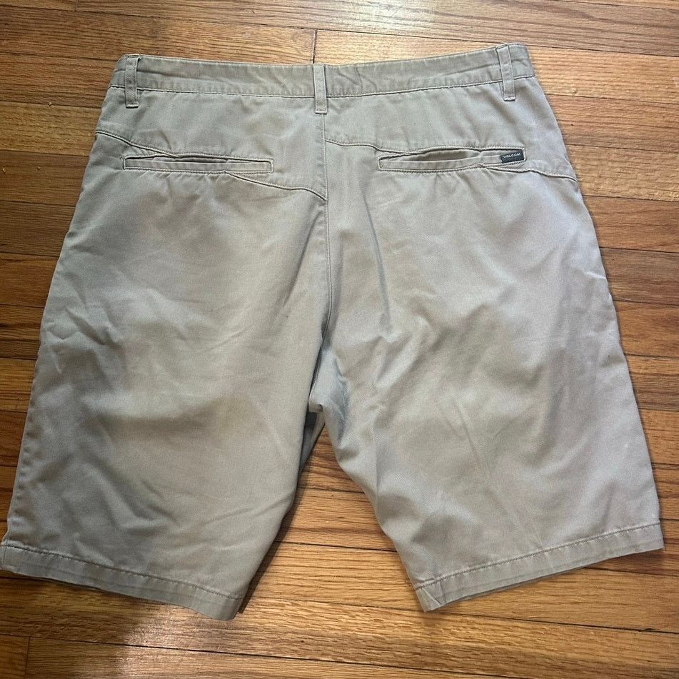 Volcom Volcom Khaki Casual Shorts Size US 36 / EU 52 - 6 Thumbnail