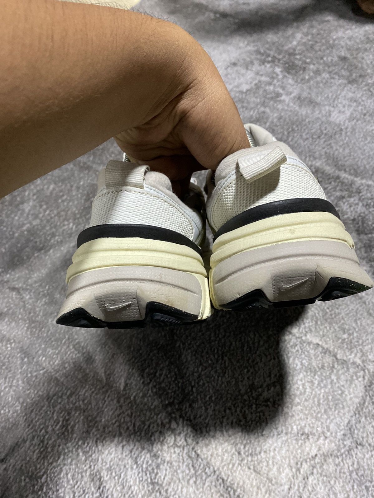 Nike Nike V2K Run Pure Platinum Metallic Silver Size US 9.5 / EU 42-43 - 6 Thumbnail