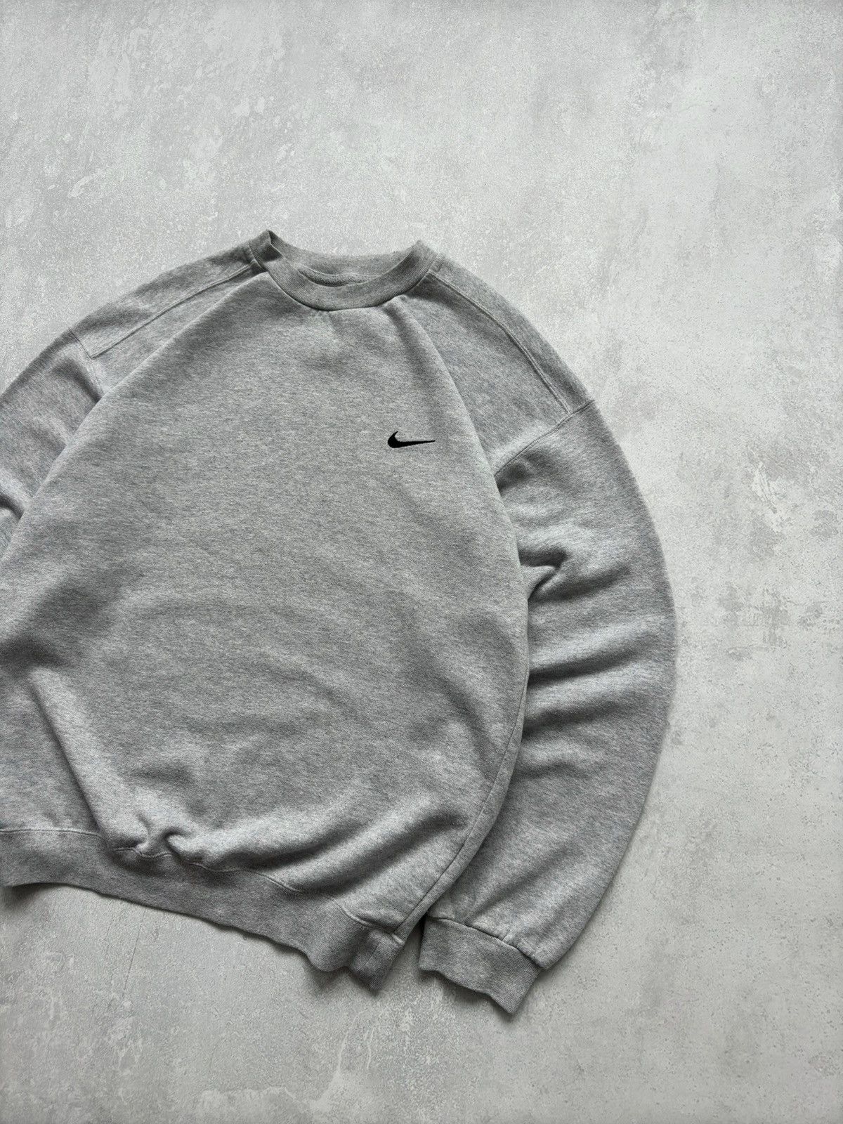 Nike × Vintage Vintage Nike Y2K Boxy Fit Sweatshirt Swoosh Logo 90s Size US XL / EU 56 / 4 - 2 Thumbnail