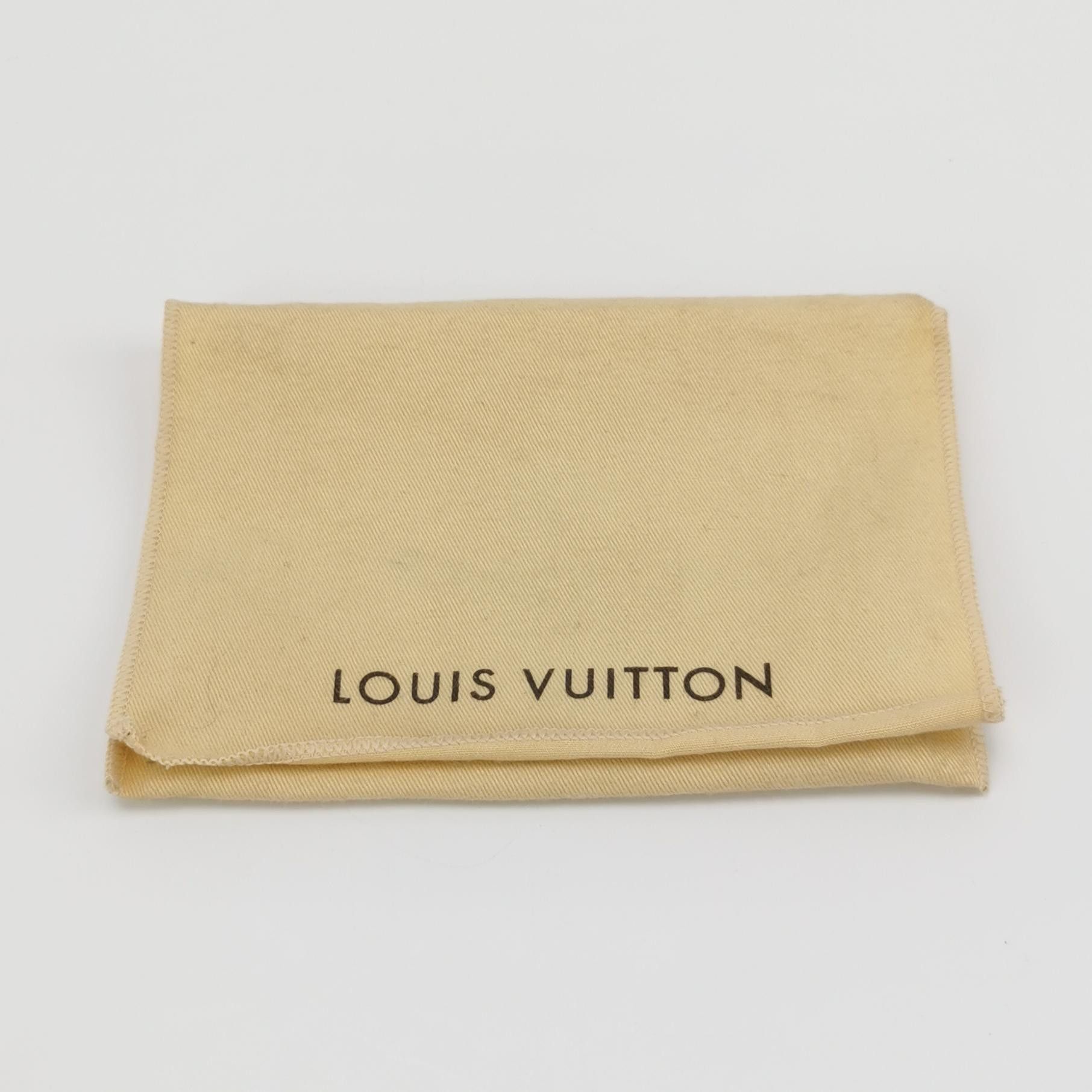 Louis Vuitton Louis Vuitton (LV) Koala patent leather embossed monogram l Size ONE SIZE - 9 Thumbnail