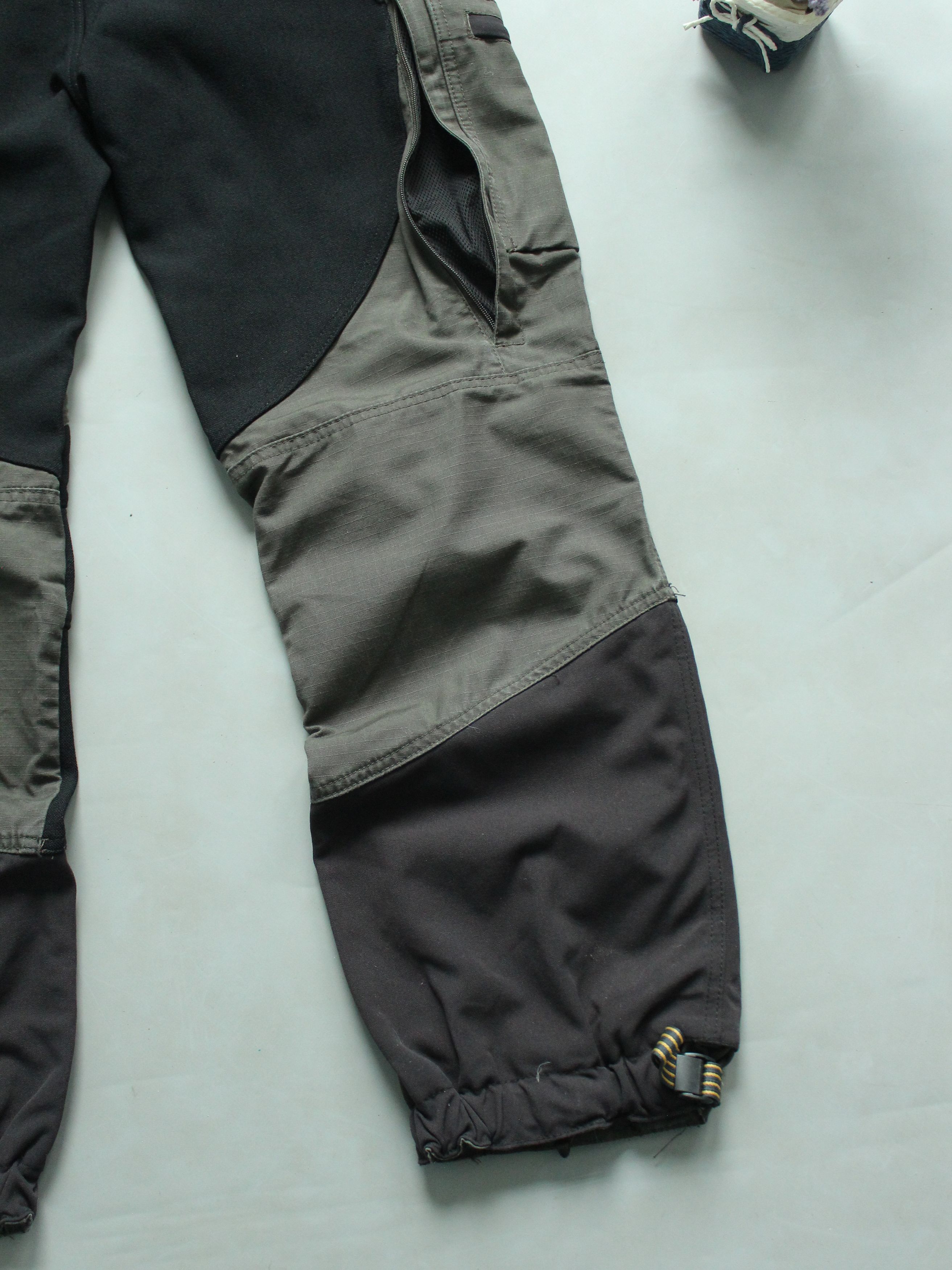 Vintage Mens Outdoor trekking pants ventilated cargo 48 M vintage Size US 32 / EU 48 - 8 Thumbnail
