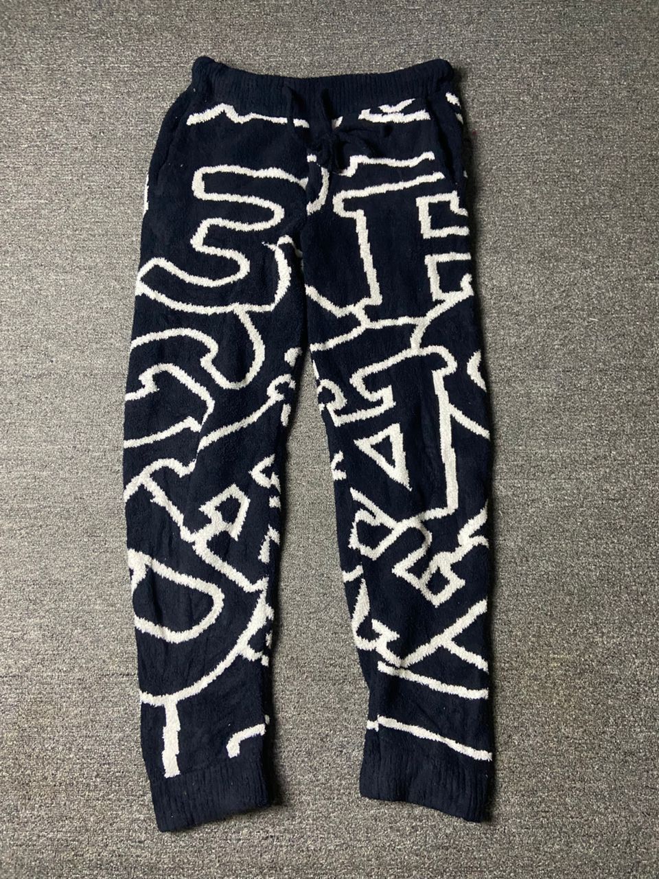 Japanese Brand 1PIU1UGUALE3 Relax Big Logo Pattern Knit Pants (158) Size US 31 - 1 Thumbnail