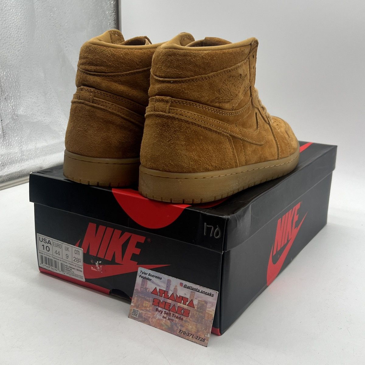 Nike Air Jordan 1 high wheat Size US 10 / EU 43 - 5 Thumbnail