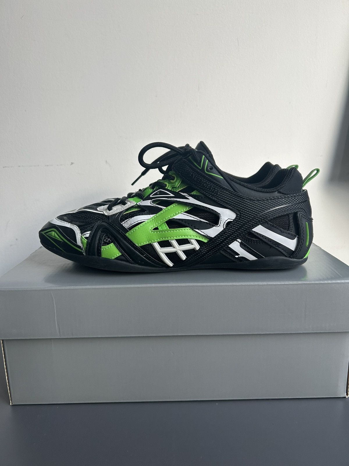 Balenciaga Drive Sneaker 'Black' - POIZON