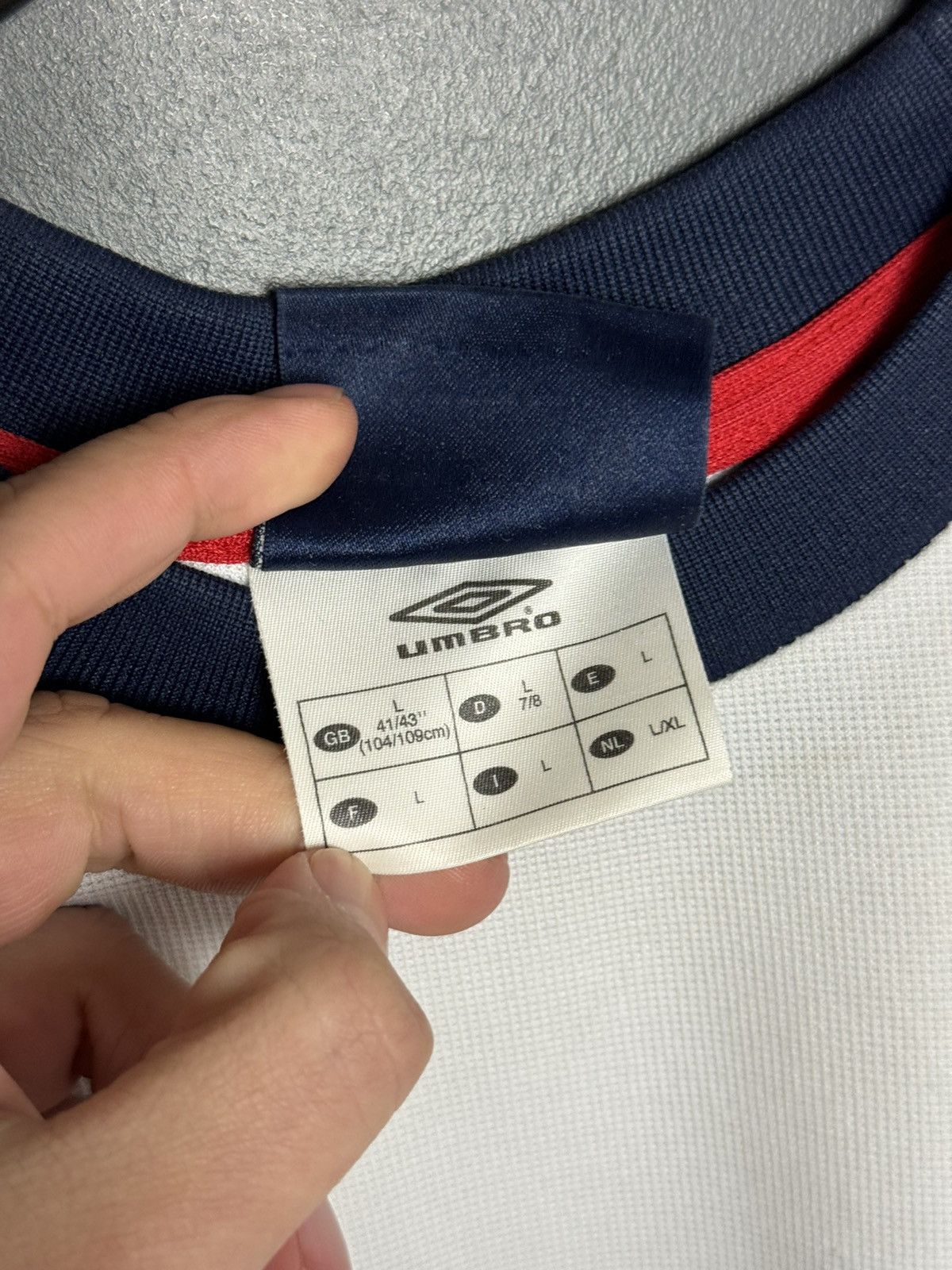 Umbro England National Team 01/03 Training Football Soccer Jersey Size US L / EU 52-54 / 3 - 12 Thumbnail