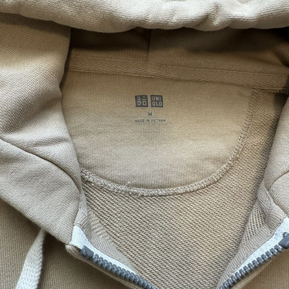 Uniqlo Beige Uniqlo Zip Up Jacket From Japan Size US S / EU 44-46 / 1 - 4 Thumbnail