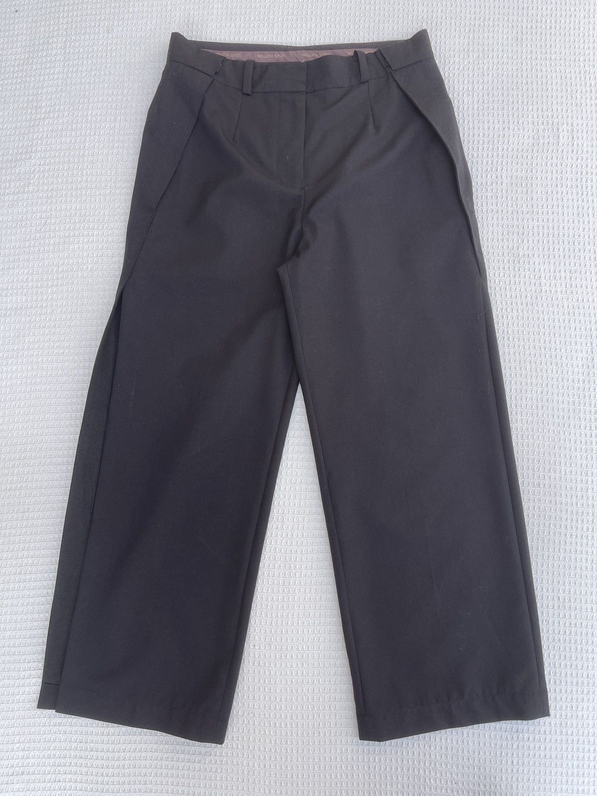 Louis Vuitton Last Drop🔥Rare🔥Vintage Louis Vuitton Casual Pants Size 29" - 2 Thumbnail